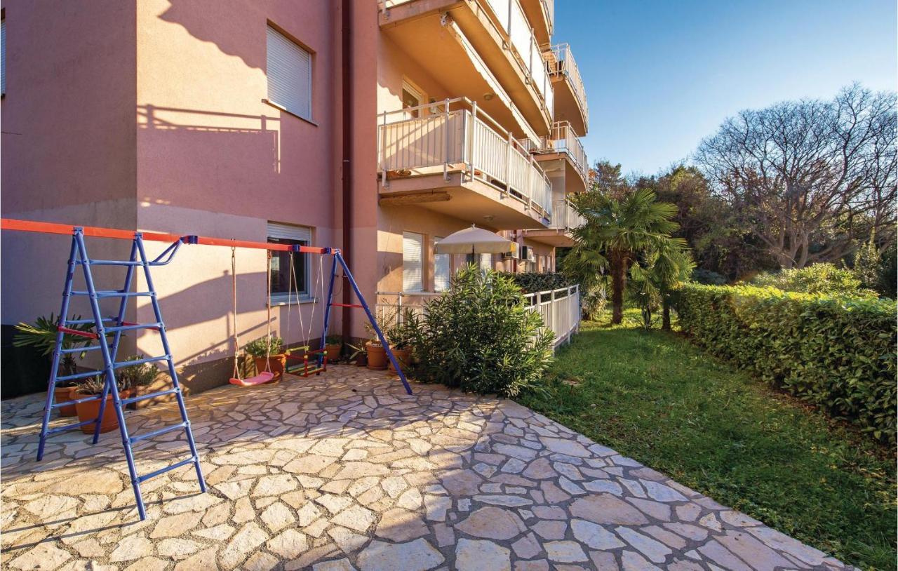 1 Bedroom Amazing Apartment In Риека Экстерьер фото